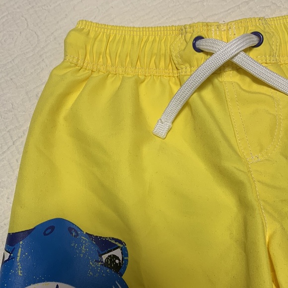 2-3T (4/$20) Bright Yellow Swim Trunks by M&S - Picture 4 of 14